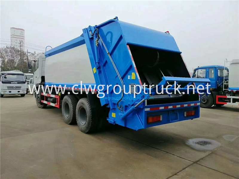 Compression Refuse Collector 4